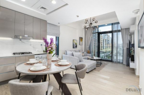 Comfy 1BR in Azizi Riviera 8, Al Merkadh by Deluxe Holiday Homes